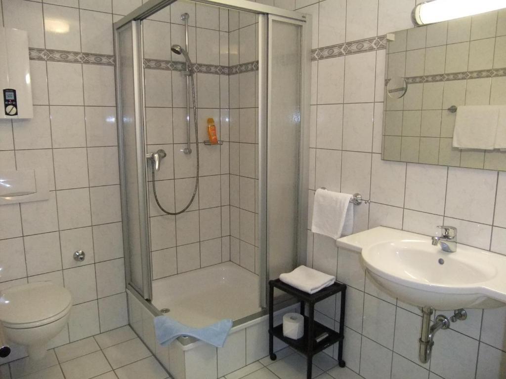 Hotel Garni Am Brunnenplatz Gerolstein Quarto foto